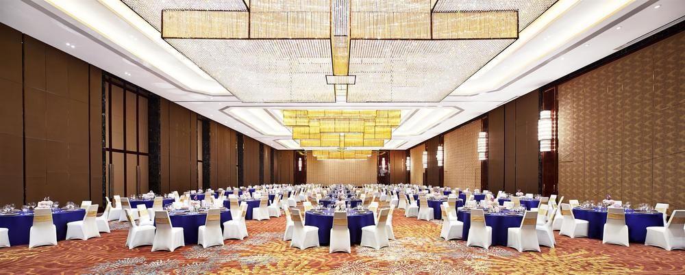 Sheraton Grand Zhengzhou Hotel Экстерьер фото