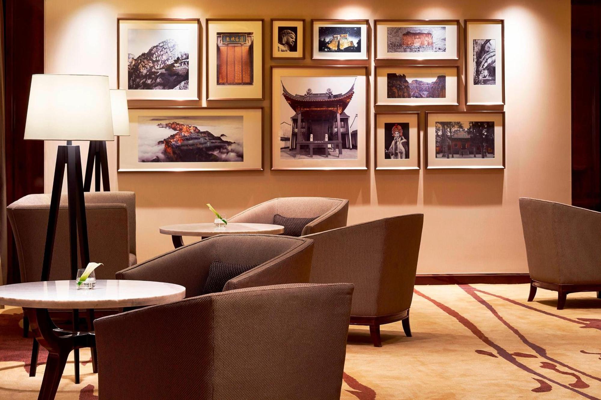 Sheraton Grand Zhengzhou Hotel Экстерьер фото