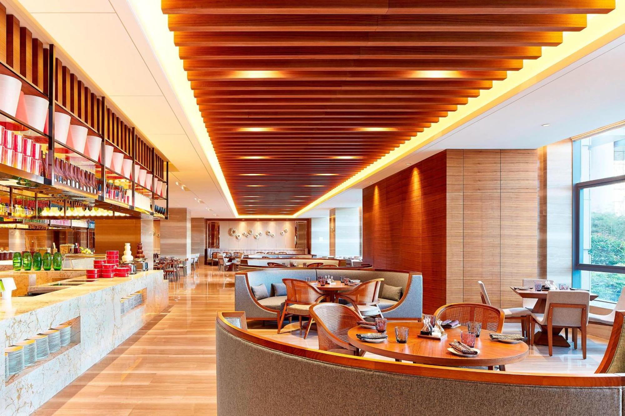 Sheraton Grand Zhengzhou Hotel Экстерьер фото
