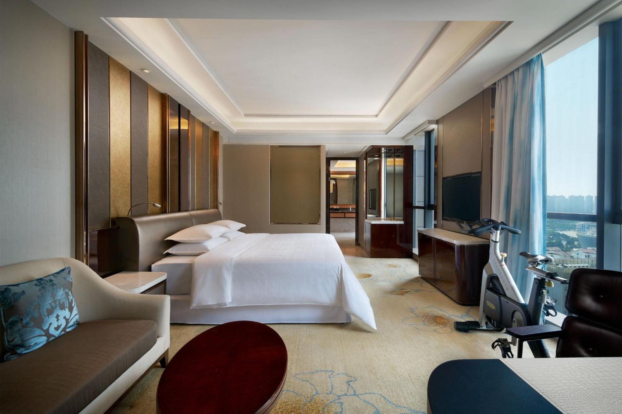 Sheraton Grand Zhengzhou Hotel Экстерьер фото