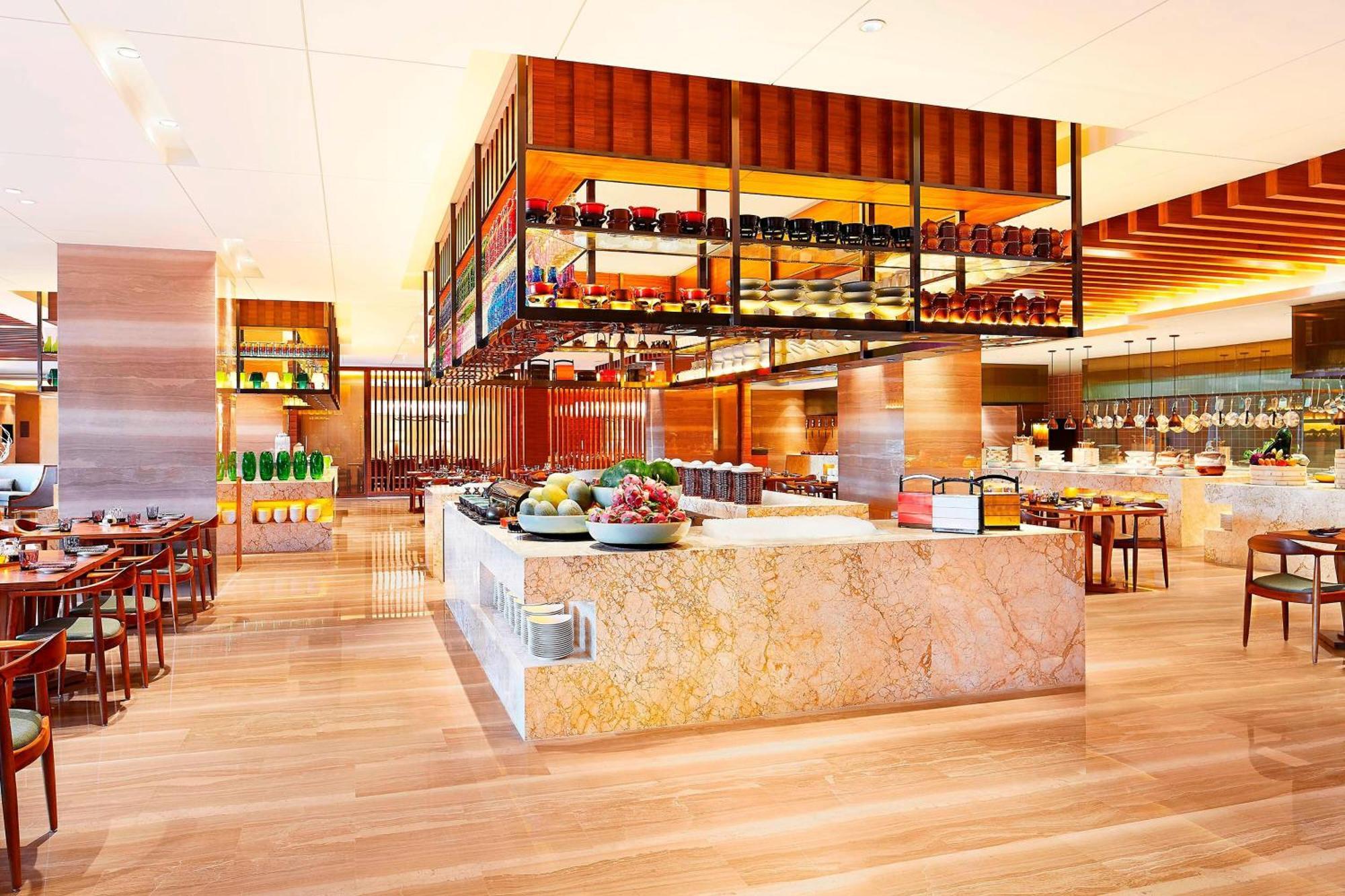 Sheraton Grand Zhengzhou Hotel Экстерьер фото