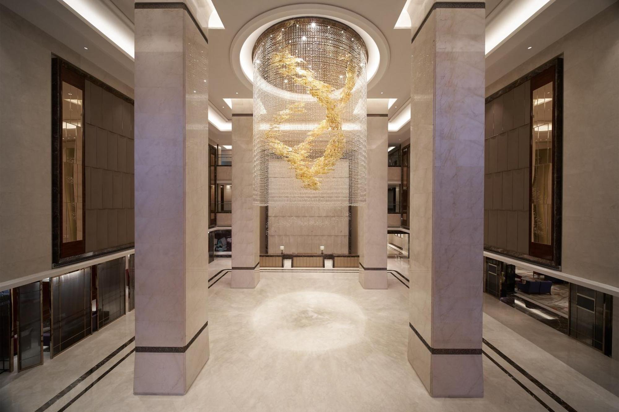 Sheraton Grand Zhengzhou Hotel Экстерьер фото