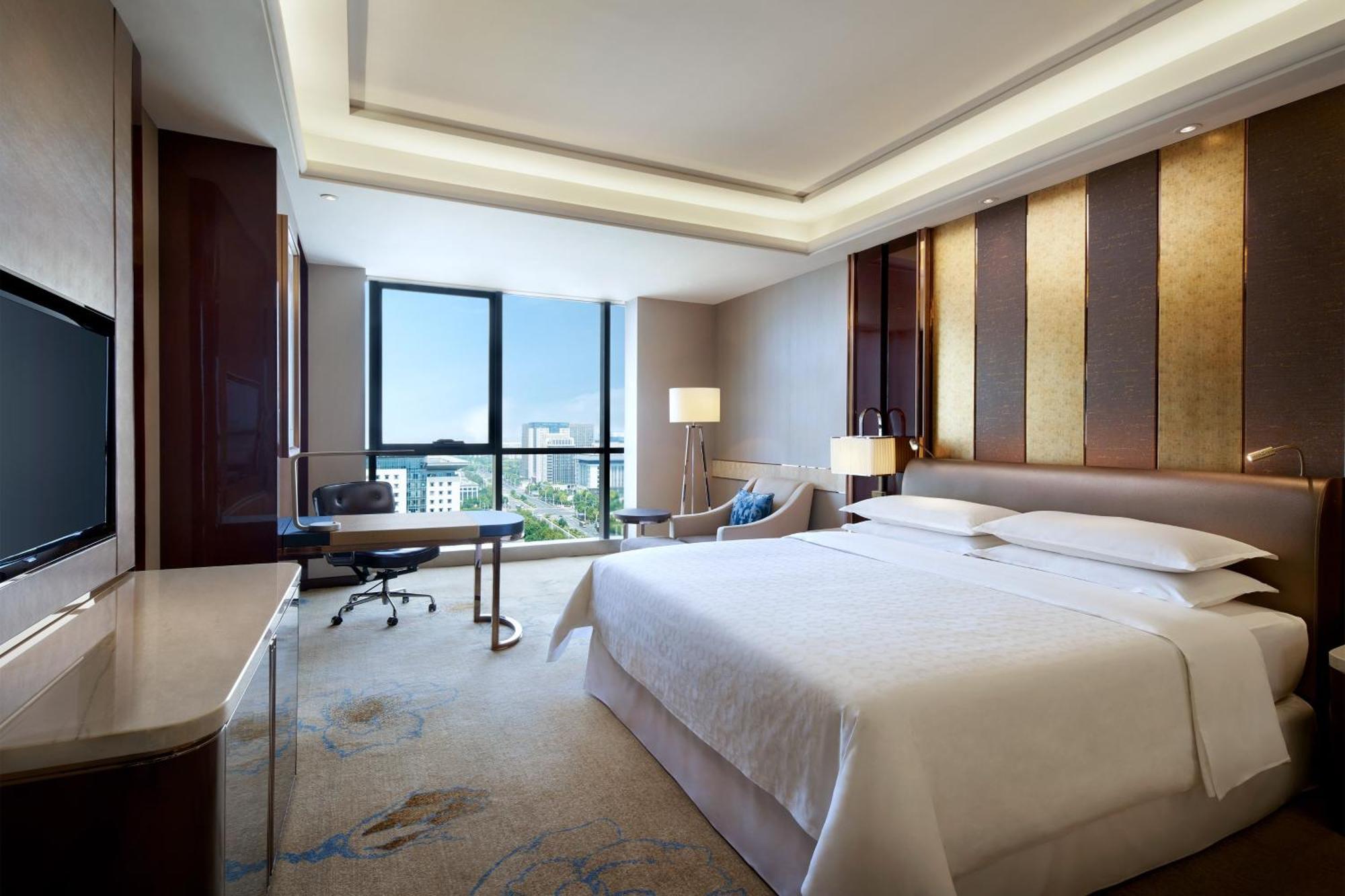 Sheraton Grand Zhengzhou Hotel Экстерьер фото