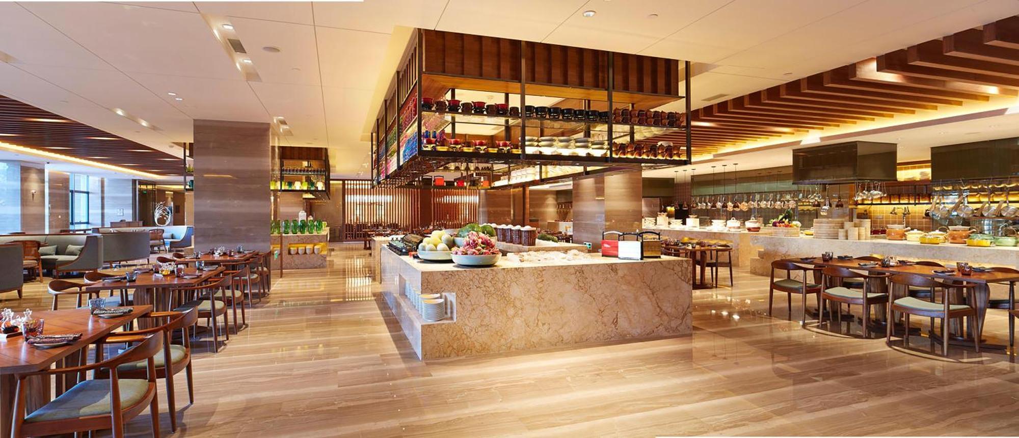 Sheraton Grand Zhengzhou Hotel Экстерьер фото